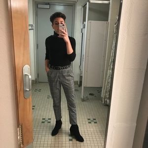 Meet your Posher, Max